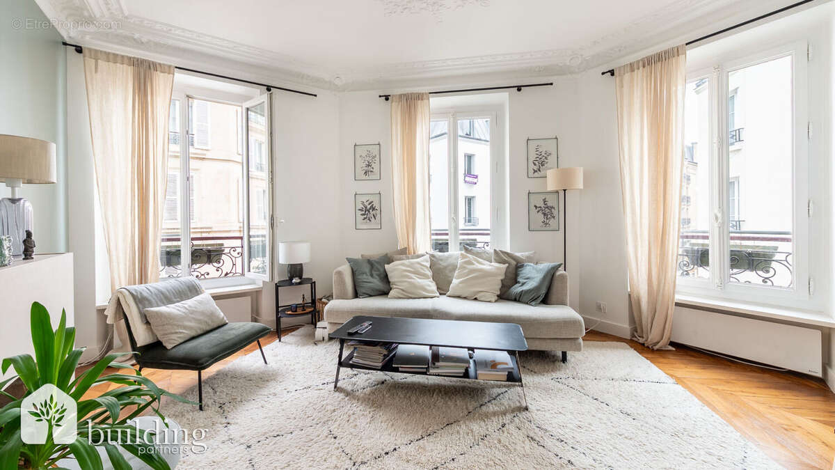 Appartement à LEVALLOIS-PERRET