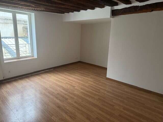 Appartement 328 m² à Chateau-Thierry  - photo 4