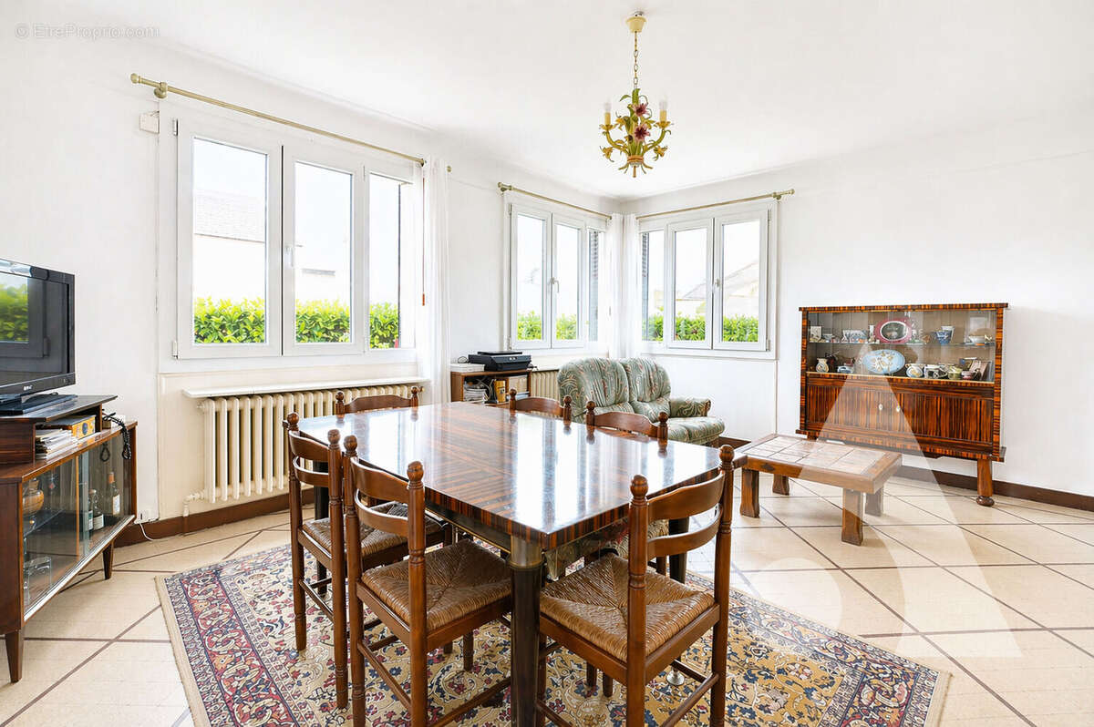 Maison à BEAUCHAMP