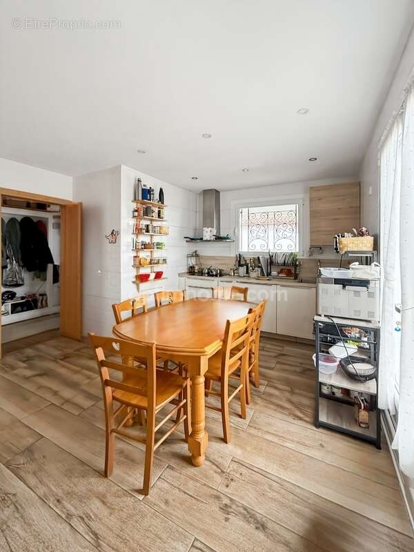HENDAYE – Maison familiale avec 2 appartements indépendants – 224 m² – Garage 40 m² - photo 18