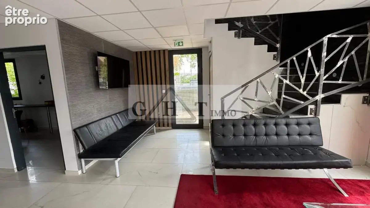 610 m² entrepot bureaux + terrain a vendre a lagny sur marne - photo 8