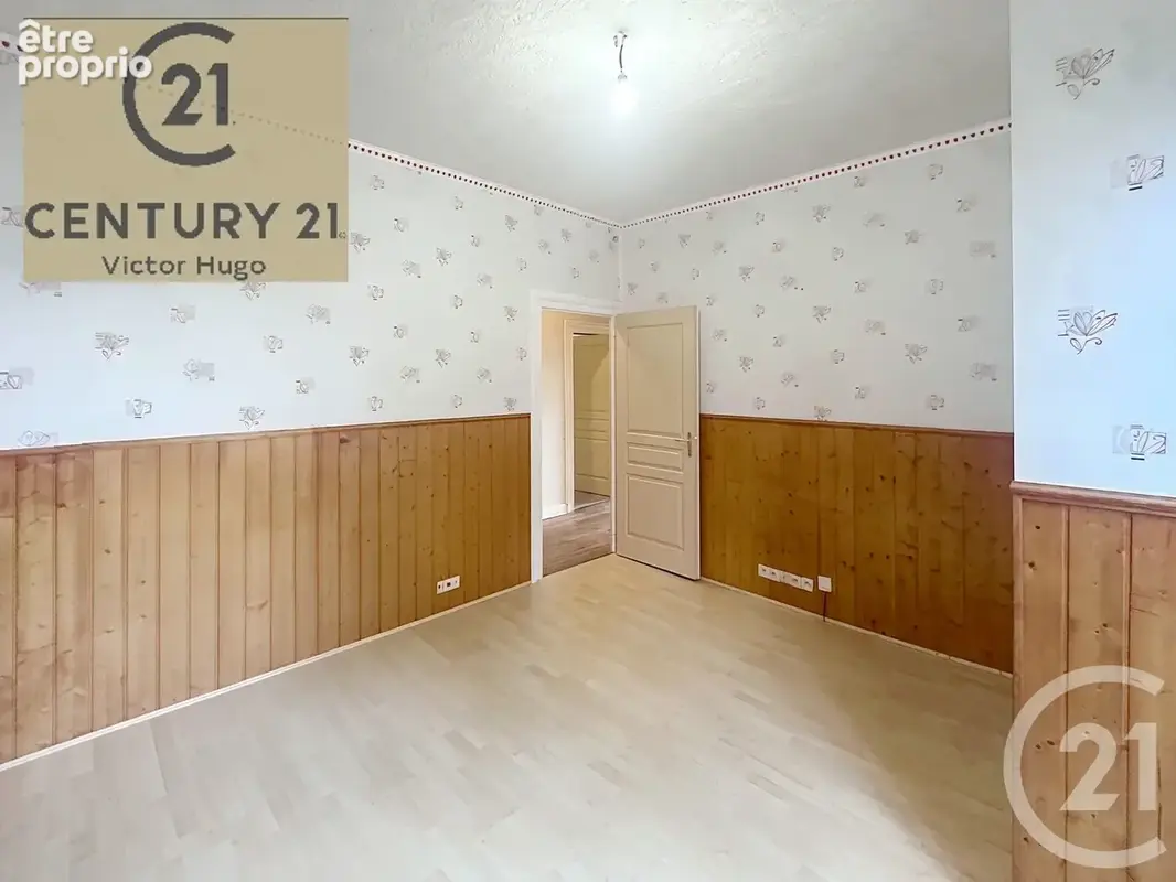 Maison 7 pièces 163 m² à vendre à Saint-Junien (87200) - photo 10