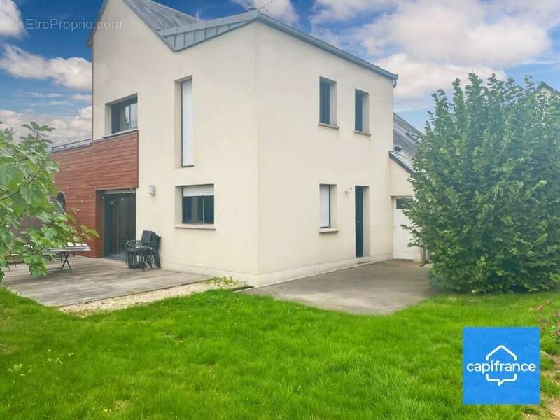 Maison à L&#039;HUISSERIE