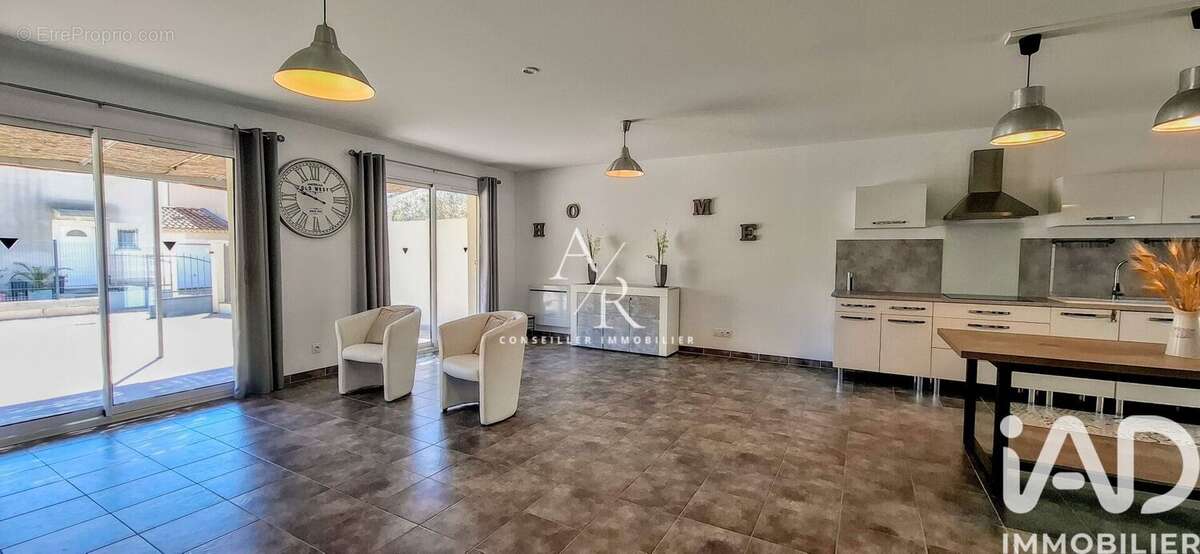 Maison 105 m² à Paradou  - photo 3