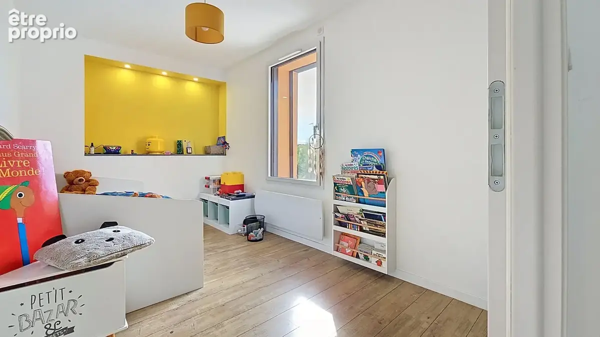 Jassans Centre - Maison individuelle de 118m2  - 4 chambres - Parcelle de 500m2 - photo 12