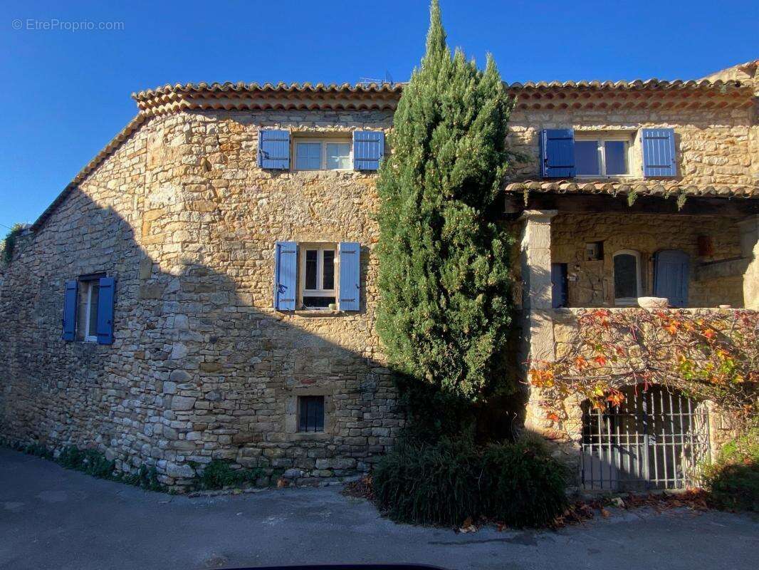 Maison à BARJAC