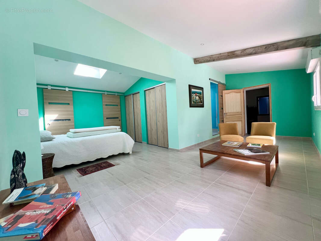 Maison à ROQUEVAIRE