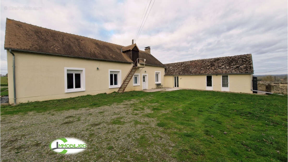 Maison à THORIGNE-SUR-DUE