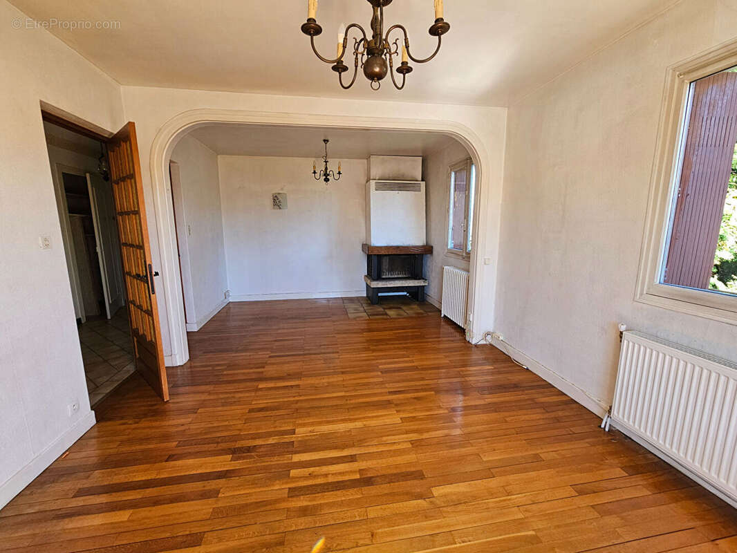 Maison à LE PONT-DE-BEAUVOISIN