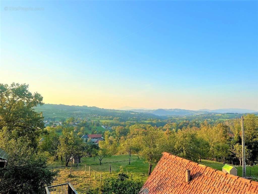 Maison à VIUZ-LA-CHIESAZ