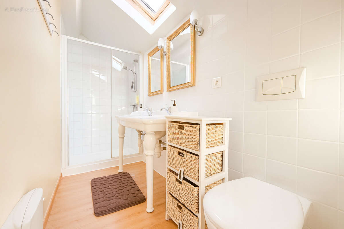 Maison à SOLLIES-TOUCAS