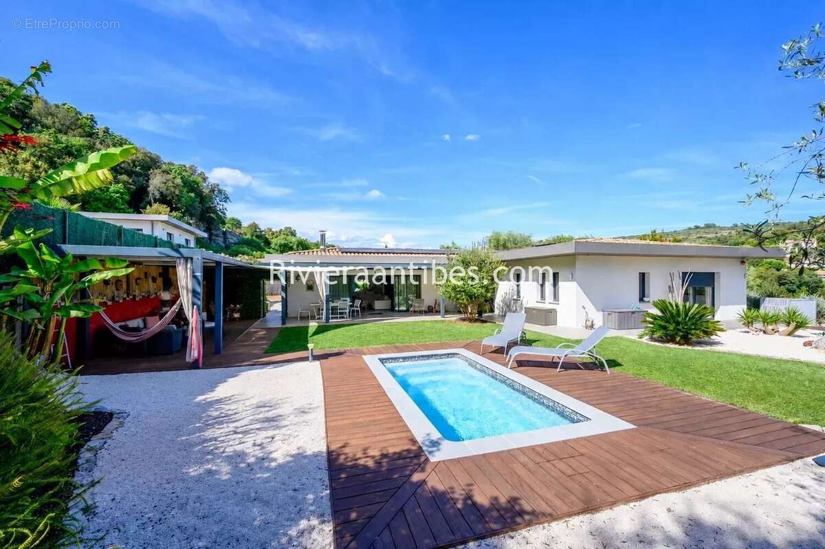 Maison à BIOT