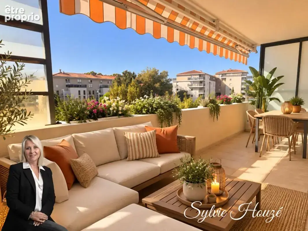 Très beau T2 avec ascenseur, balcon et vue sur le canal - photo 8