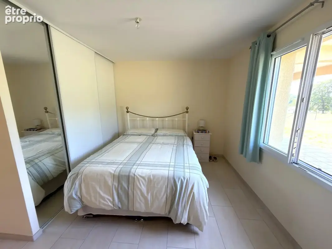 Villa moderne de plain-pied avec 3,3 ha de terrain - photo 8