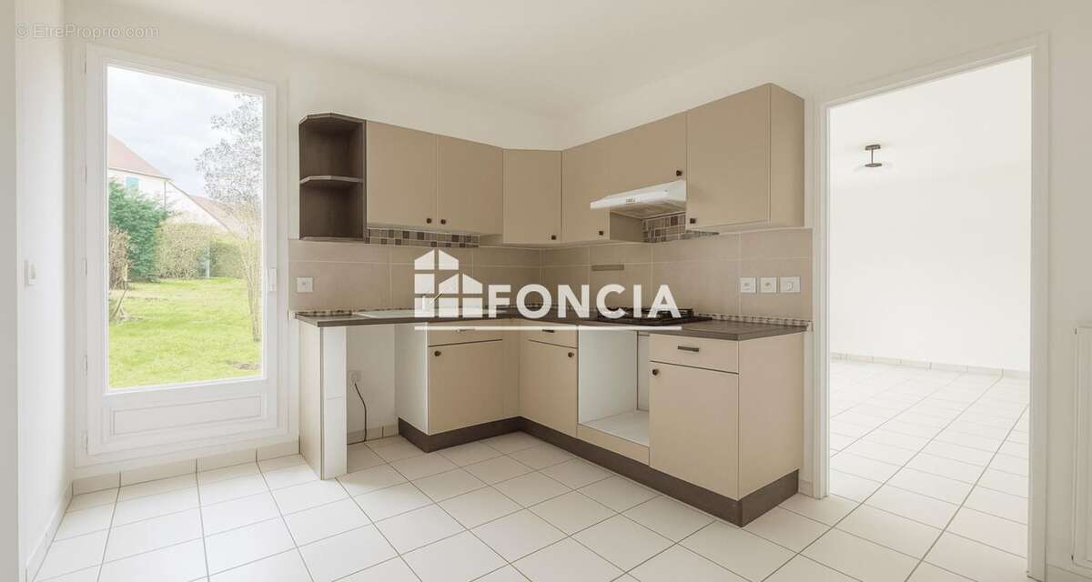 Maison à MONTEVRAIN