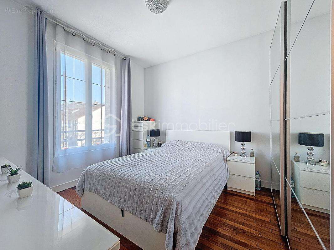 Maison à LES PAVILLONS-SOUS-BOIS