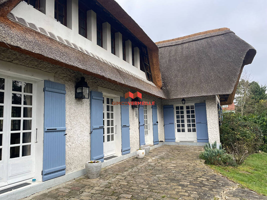 Maison à LA CELLE-SAINT-CLOUD