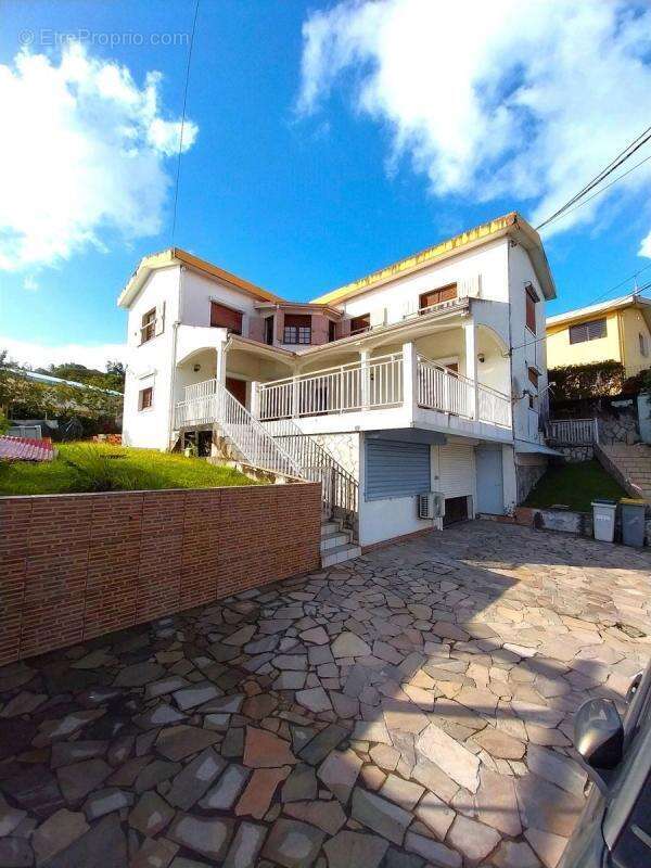 Maison à FORT-DE-FRANCE