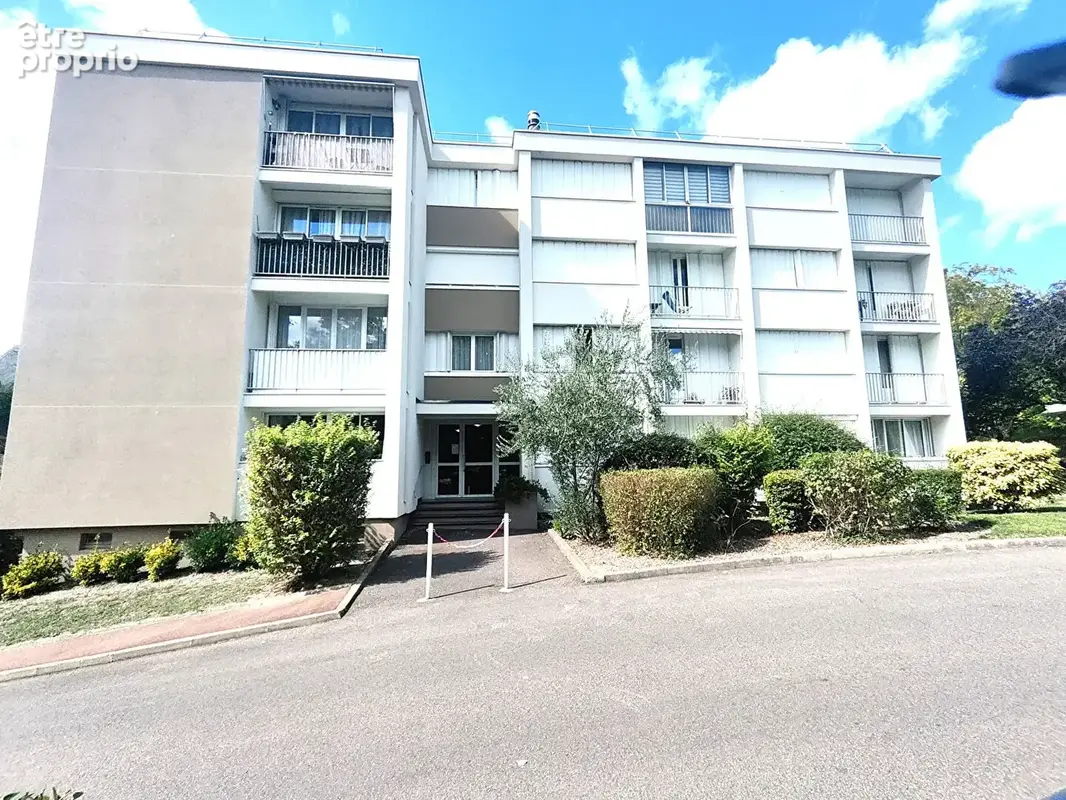 Photo Appartement à Carrieres-Sur-Seine au prix de 177 000€