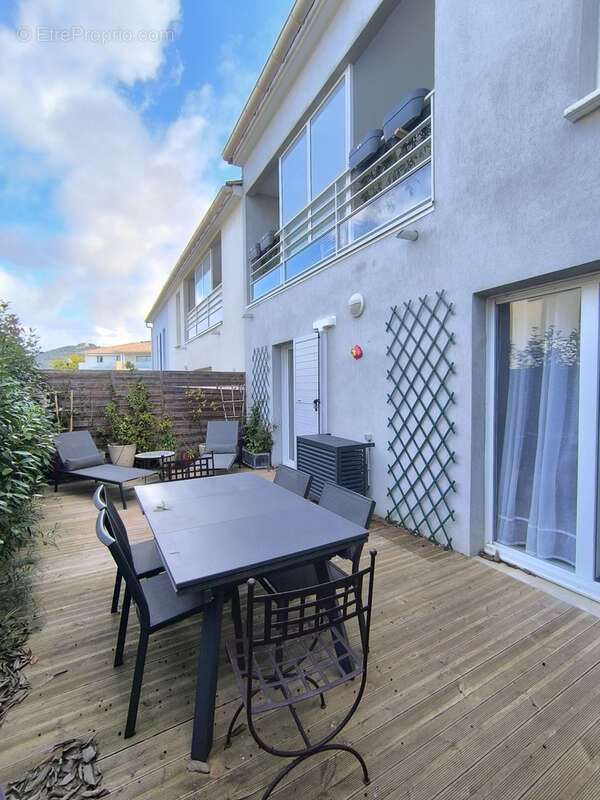 Appartement à SIX-FOURS-LES-PLAGES