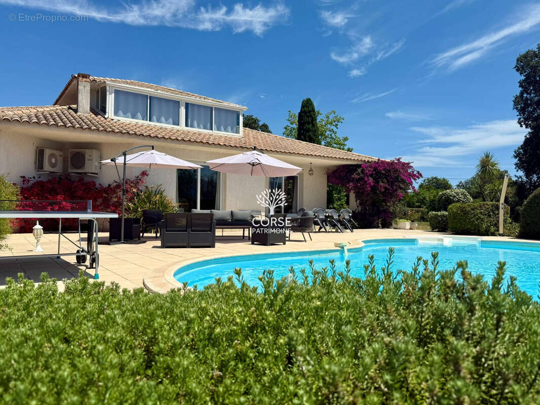 Villa T5, terrain constructible, vue montagne - photo 4