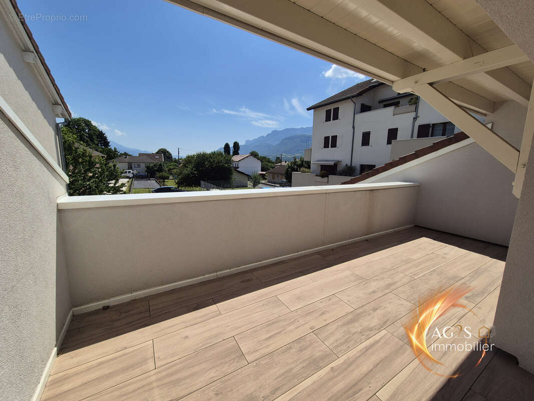 Appartement avec terrasse + 2 places parking privatives - petite résidence de 2021 sans charges - photo 13