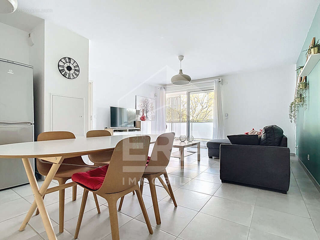 Appartement à MARSEILLE-8E