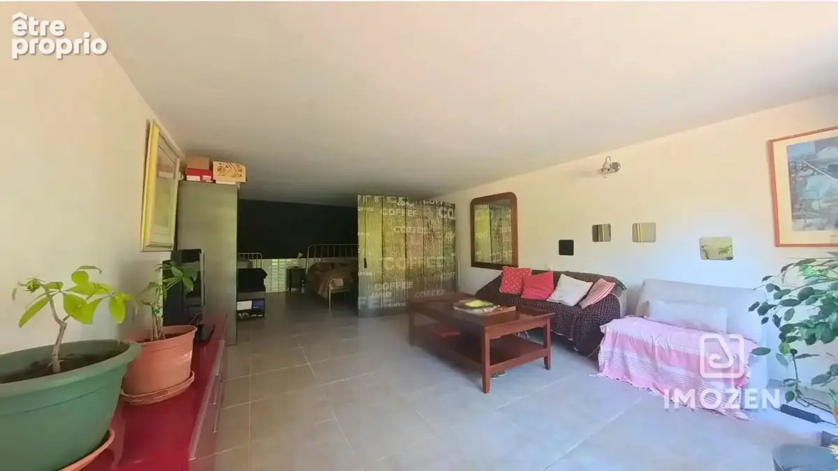 Propriété de caractère avec dépendances, piscine et terrain de 5 809 m2 - photo 17