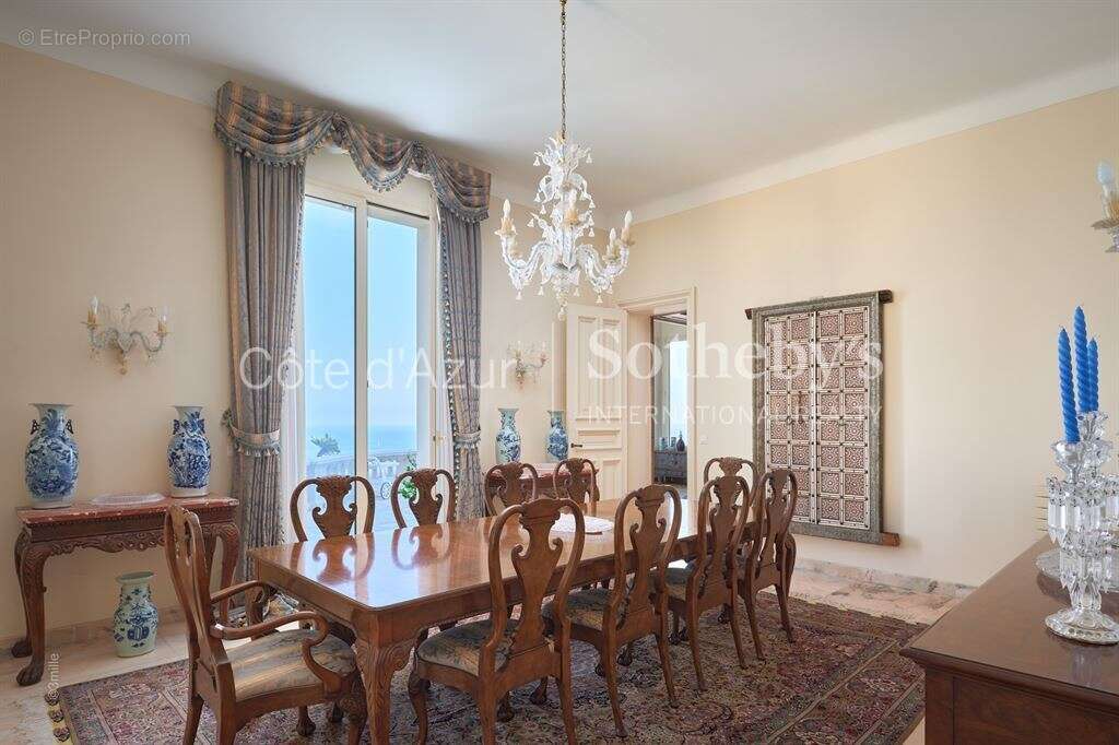 Maison à ROQUEBRUNE-CAP-MARTIN