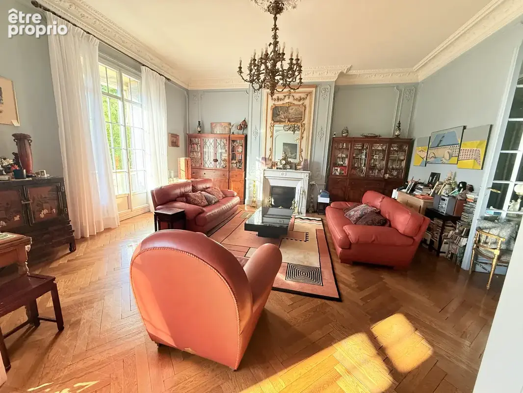 Nice    appartement bourgeois avec vue sur parc 224 m2   garage   calme -- bourgeaois - photo 8