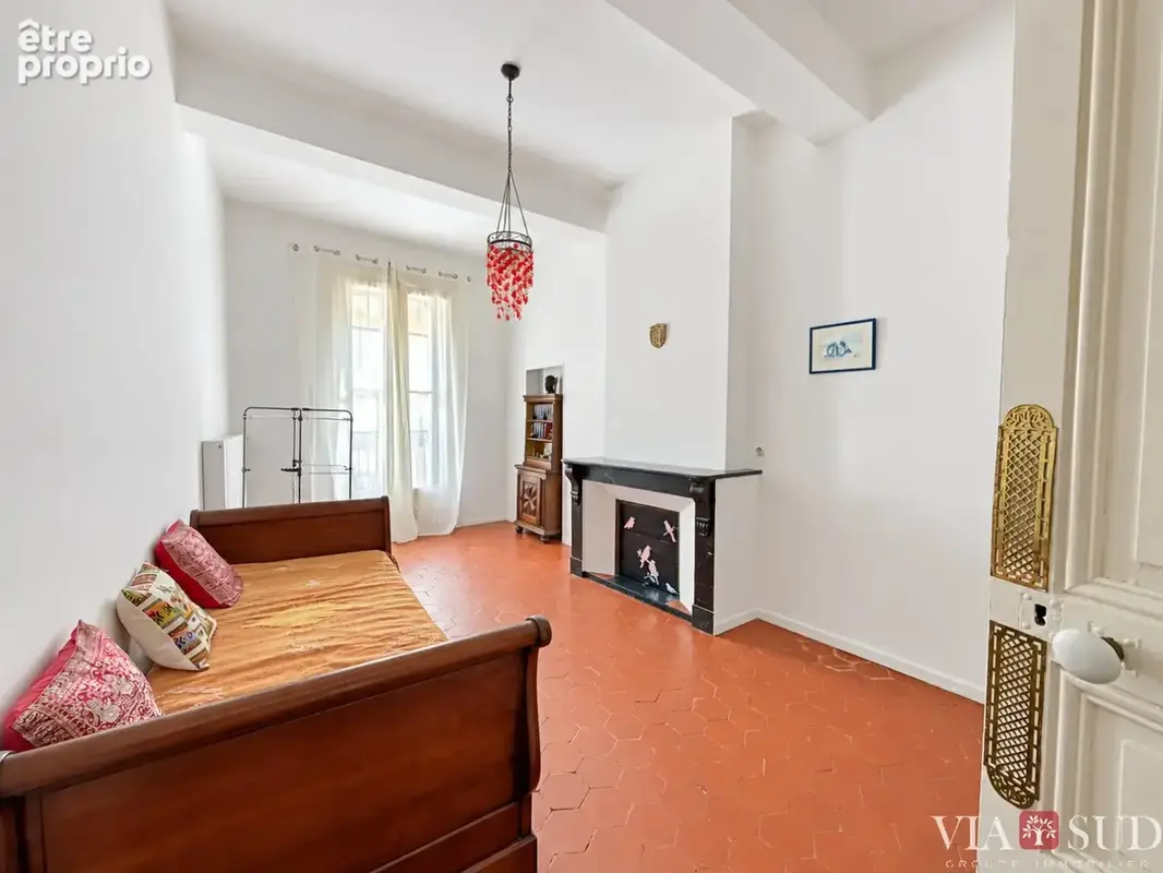 Appartement 5 pièces de 107,97 m² en plein cur de Béziers, rue piétonne commerçante - photo 3