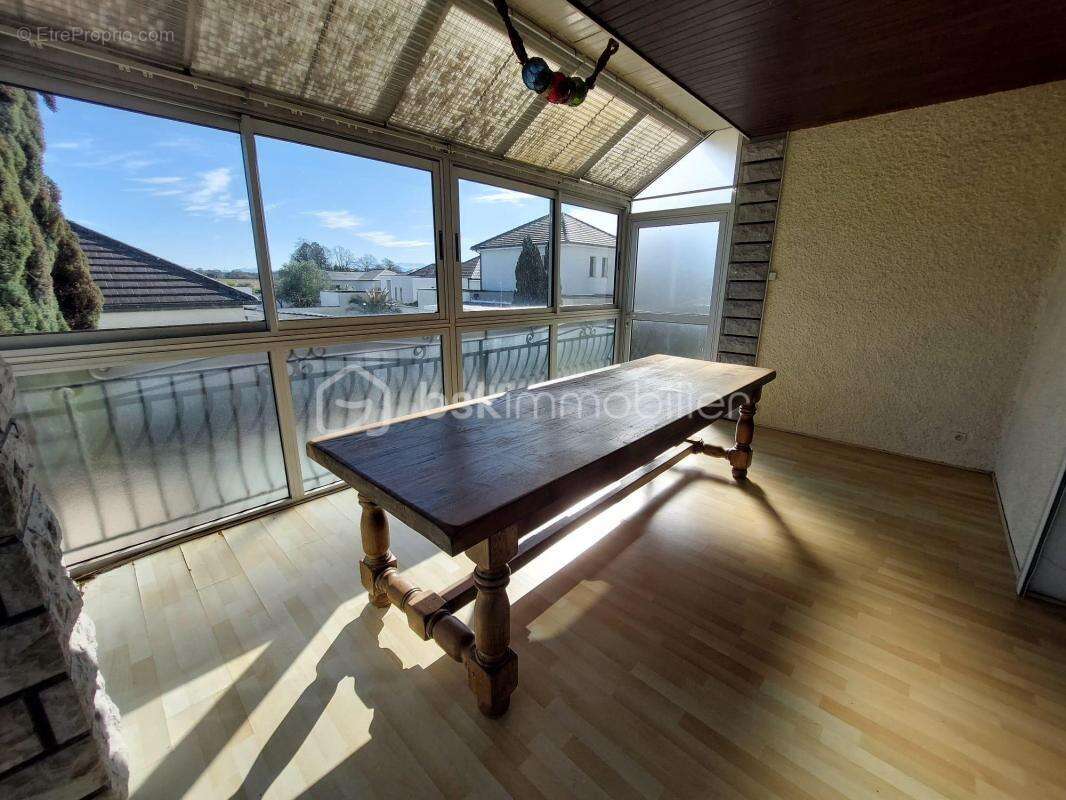 Maison à SERRES-CASTET