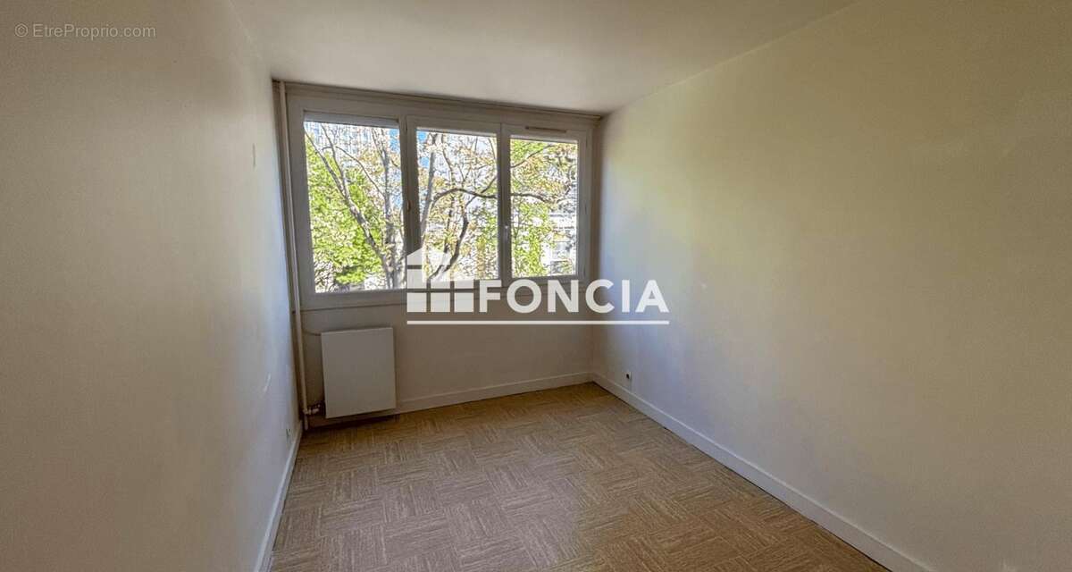 Appartement à VILLENEUVE-SAINT-GEORGES