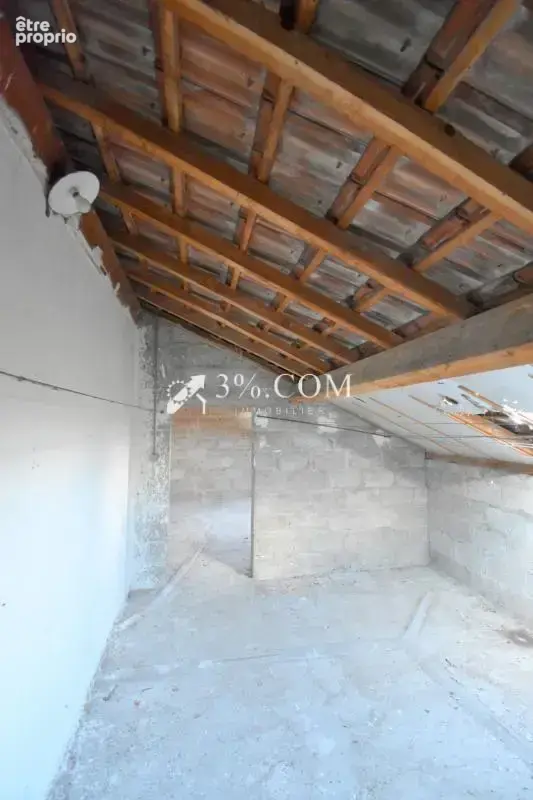Maison de  120  m2 à rénover avec 4 chambres, 2 garages, gra - photo 16