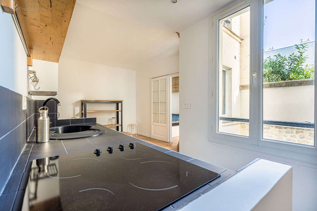 Appartement à PARIS-11E