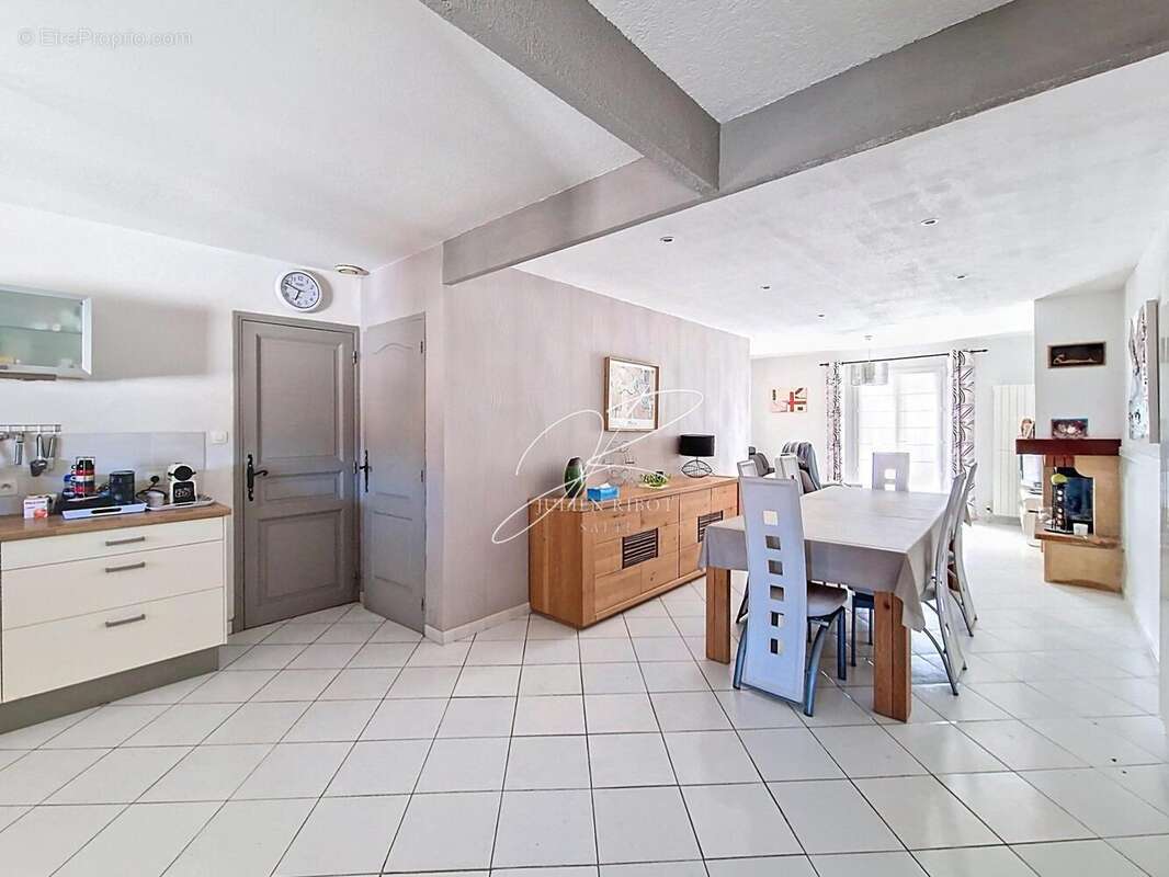 Photo 2 - Maison à SAUVIAN