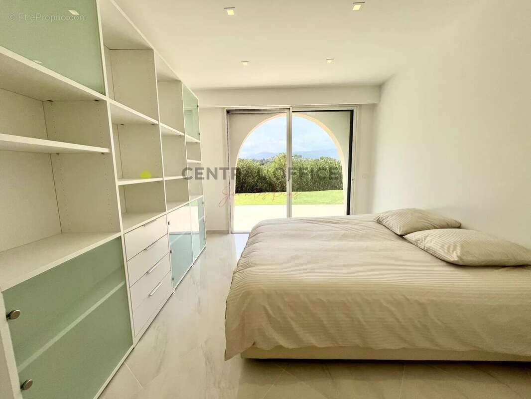 Maison à MOUGINS