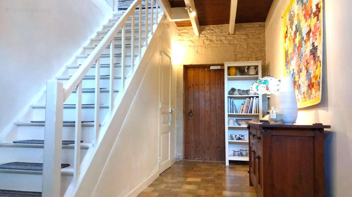 ENTREE - Maison à MESSE