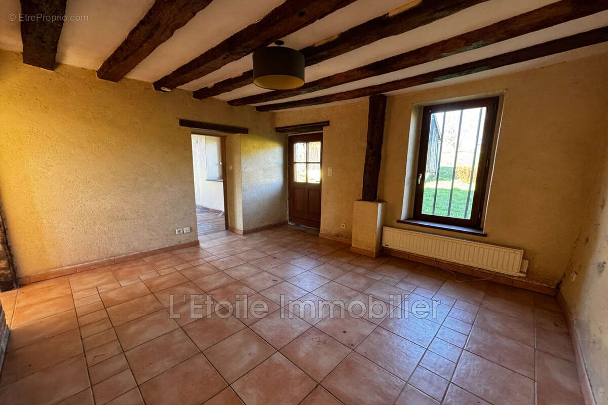 Maison à SAINT-DENIS-SUR-HUISNE