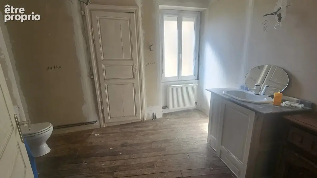 LE DORAT (87) — Maison de ville avec terrain, 4 à 5 chambres — beau potentiel, travaux à prévoir - photo 17