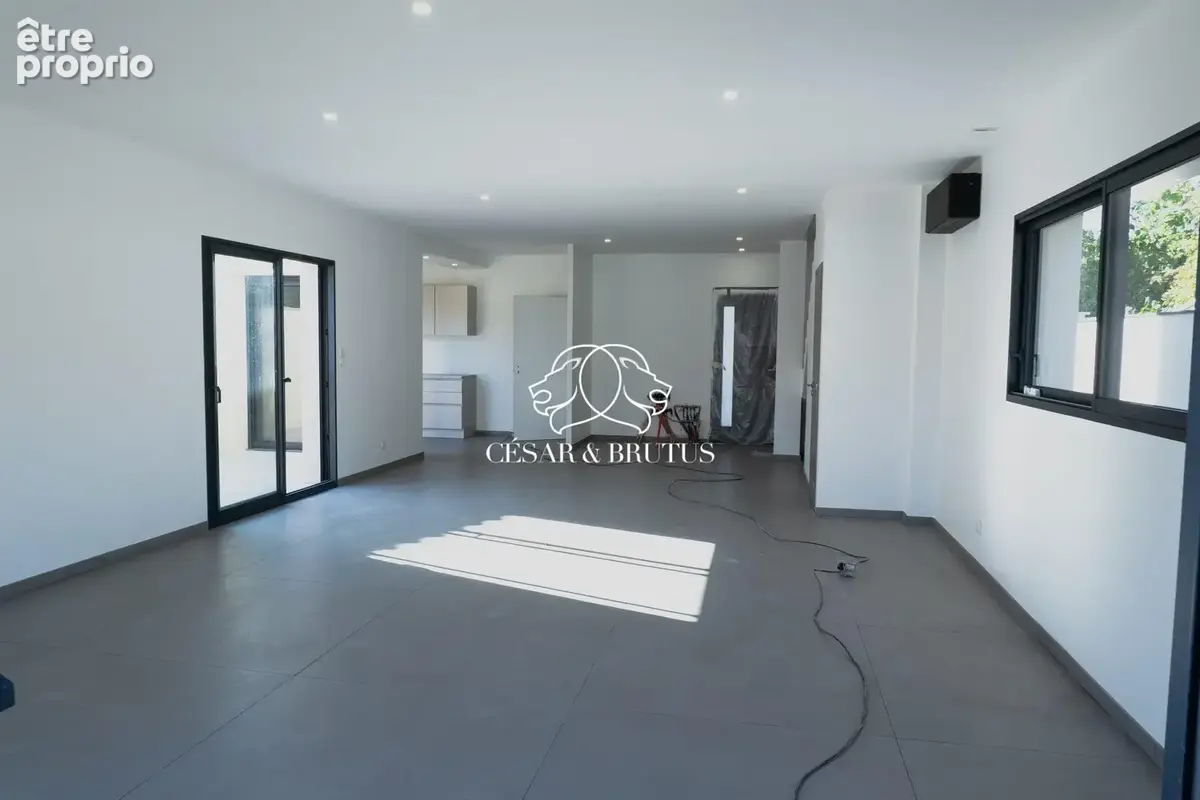 Maison 5 pièces 112 m² à vendre à Venissieux (69200) - photo 3