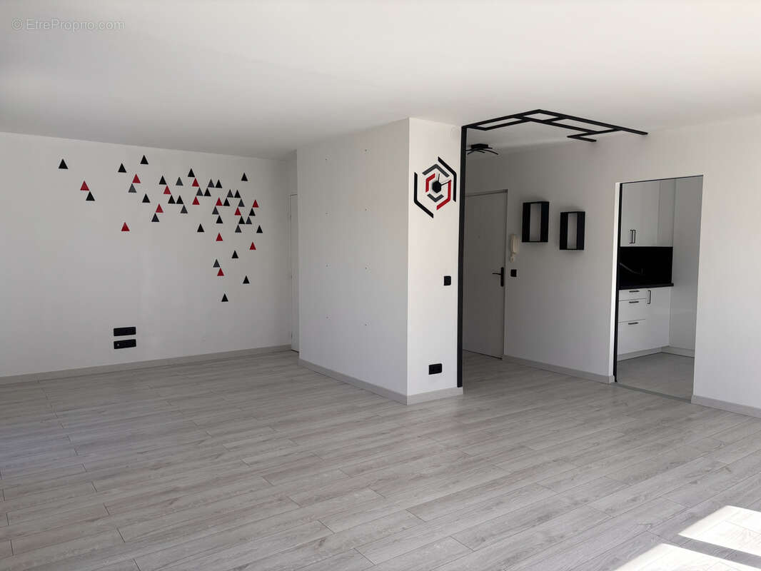 Appartement à ROISSY-EN-FRANCE