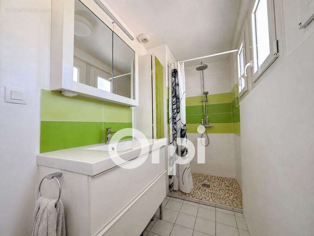 Maison familiale avec jardin et dépendance à Villard-Bonnot - photo 13