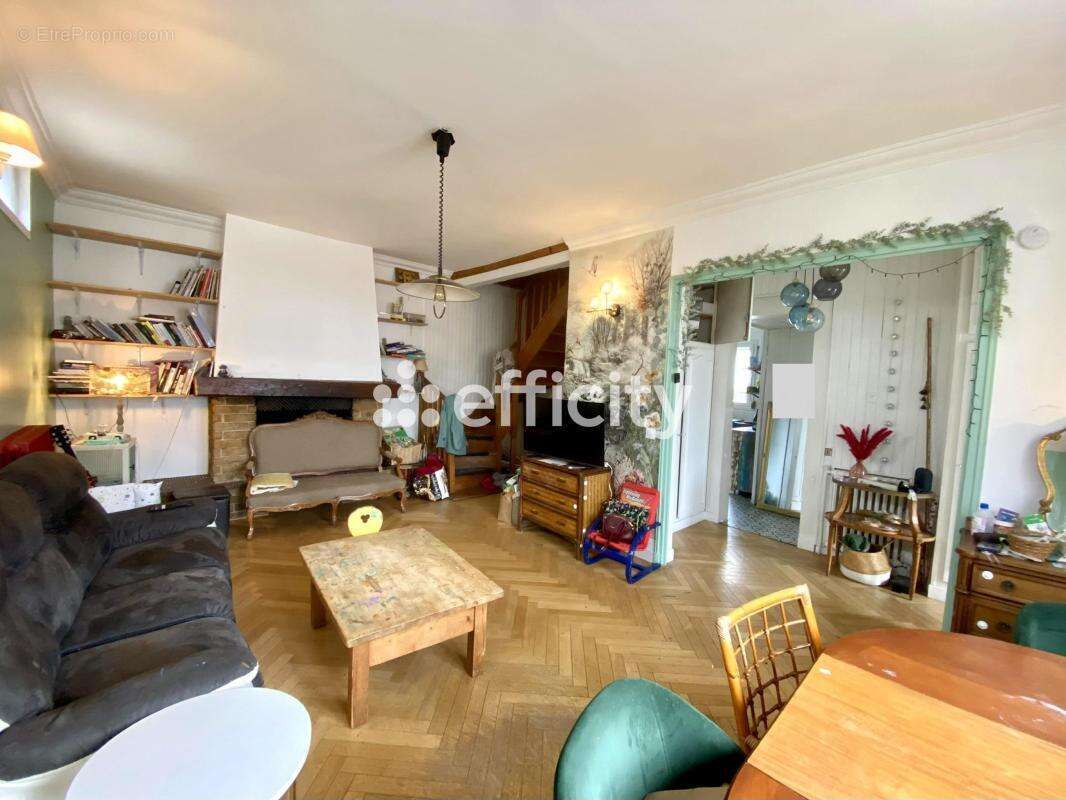 Maison à NEUILLY-PLAISANCE