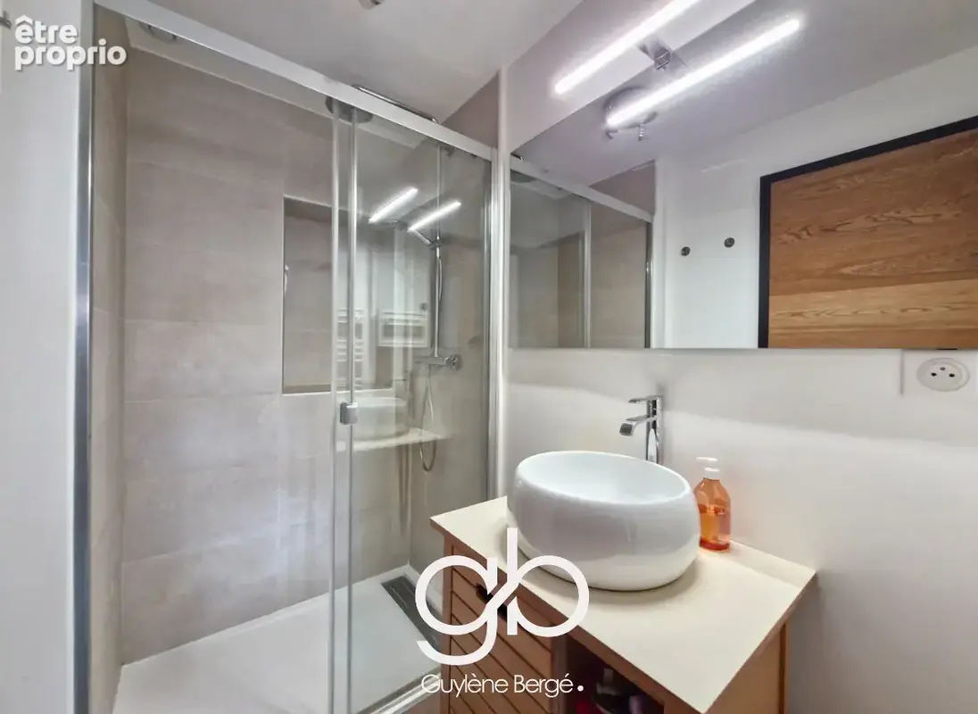 Villa familiale de 154m2 rénovée avec piscine chauffée et vue nature   Exclusivité Sussargues - photo 11