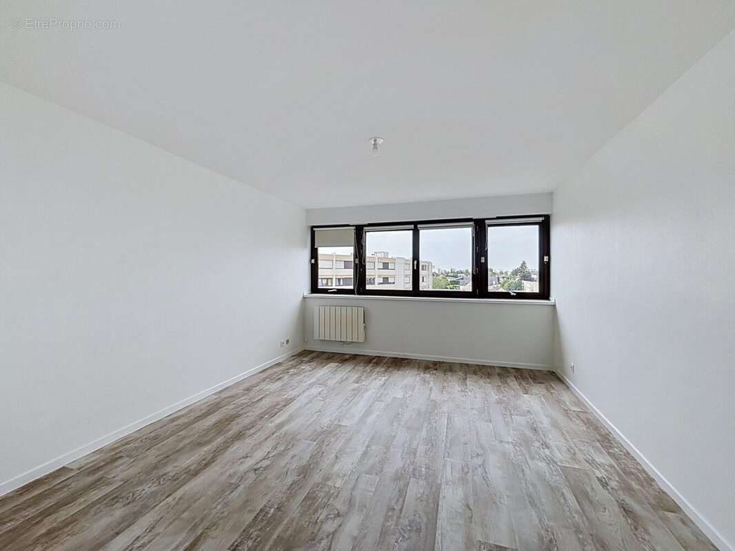 Appartement à LA CHAUSSEE-SAINT-VICTOR