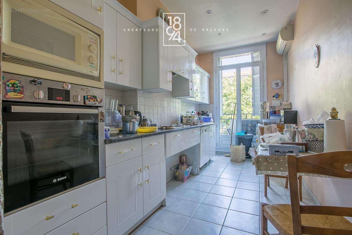 Appartement à MARSEILLE-8E