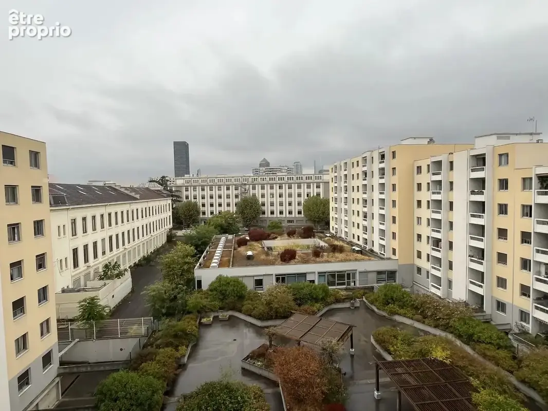 Beau T3 en dernier étage - photo 7