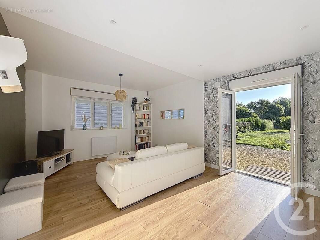 Maison à ETRELLES-SUR-AUBE