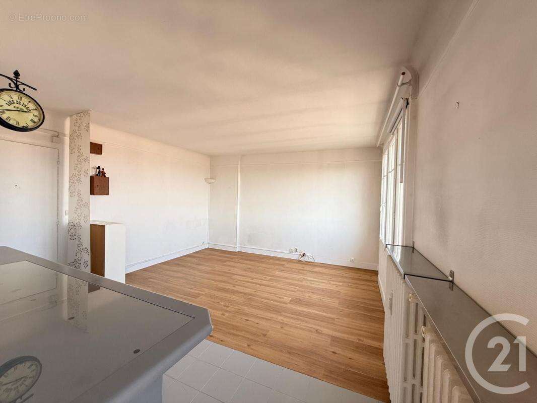 Appartement à FONTENAY-SOUS-BOIS
